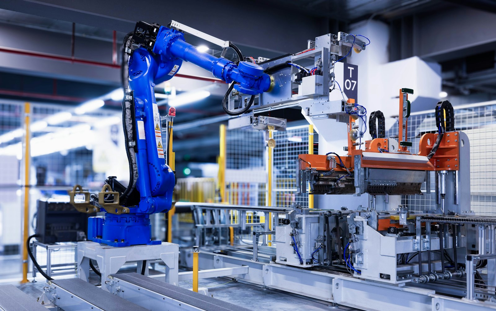1C:ERP flexible ERP platform automating manufacturing and distribution